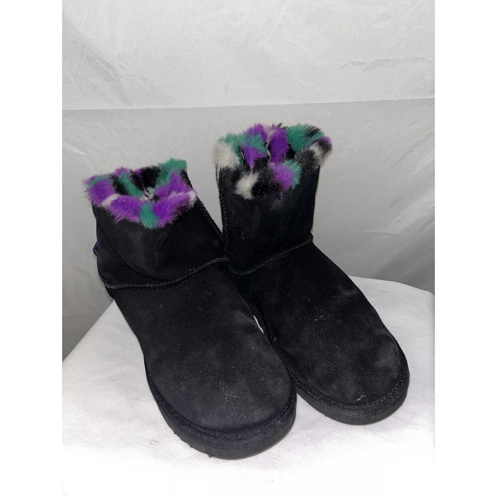 UGG Womens Classic Mini Bailey Black Purple Suede Ankle Winter Boots Size 7